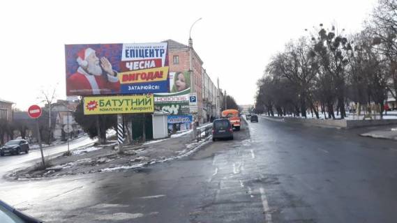 Billboard A in Uman m. Uman', st. Gajdamac'ka, navproti budinku 32, rozvilka z st. Nebesnoi Sotni, cerez 50m pisla povorotu na st. Nekrasova, za 140m do povorotu na st. Smidta Photo 1