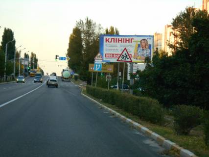 Billboard A in Obukhiv, 6х3  m. Obuhiv, st. Kiivs'ka, 158, za 100m do svitloforu Photo 1
