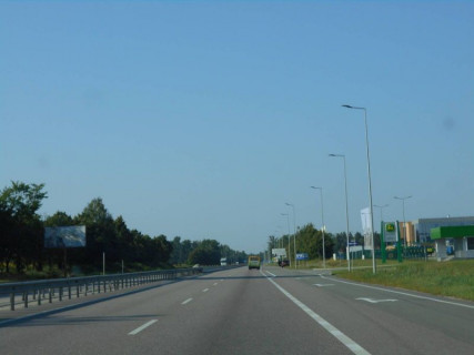 Billboard B in Kalynivka, 6х3  смт. Калинівка, траса М-05 Київ-Одеса, км 31+600 ліво, навпроти Юпітер 24 (представництво John Deere, с-г. техніка), через 650м після розвороту на Калинівку, через 1км після АЗС АМІК Photo 1
