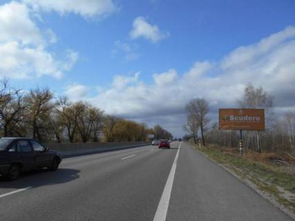 Billboard A in Kalynivka, 6х3  smt. Kalinivka, trasa M-05 Kiiv-Odesa, km 34+395 pravo, za 800m do rozv'azki na m. Vasil'kiv ta smt. Kalinivka Photo 1