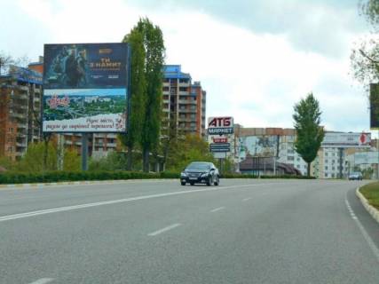 Billboard B in Obukhiv, 6х3  m. Obuhiv, st. Kiivs'ka, 123, v'izd v m. Obuhiv z m. Kieva, Ukrainki, za 200m do rinku "Pisanij", verh Photo 1