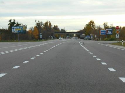 Billboard A in Obukhiv, 6х3  m. Obuhiv, st. Zovtneva, trasa N-01 "Kiiv-Znam'anka", rozv'azka na m. Kagarlik Photo 1