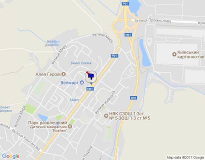 Billboard B in Obukhiv m. Obuhiv, st..Kiivs'ka, 117,  bila supermarketa "Velika kisena"  (avtozupinka  "Pisana") scheme