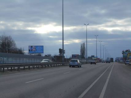 Billboard B in Kiev roads, 6х3  s. Mila, trasa M-06 "Kiiv-Cop" (Zitomir), km 25+770 livo, bila avtobusnoi zupinki, za 400m do magazinu "Fora", povorot na Dmitrivku Photo 1