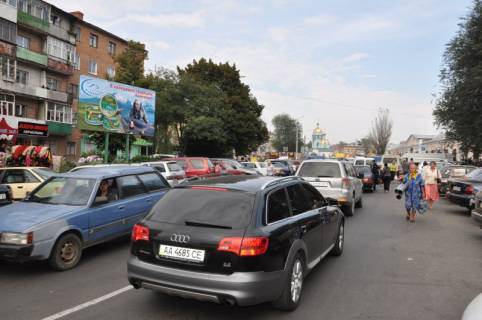Billboard A in Uman m. Uman', st. Nebesnoi Sotni, 40, povorot na st. Kolgospna, povorot na provulok Kam'anij, cerez 215m pisla rozv'azki z st. Celuskinciv ta st. Solom-Alejhema, cerez 275m pisla AZS OKKO Photo 1