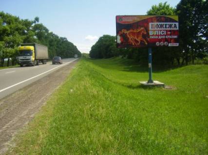 Billboard A in Kiev roads, 6х3  Cerkas'ka trasa, trasa N-08 "Borispil'-Dnipro-Zaporizza", km 16+900 pravo, viizd z s. Rogoziv na Pereaslav-Hmel'nic'kij, cerez 550m pisla povorotu na st. Central'na Photo 1