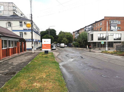 Citylight B in Vasylkiv, 1,2х1,8  m. Vasil'kiv, st. Grusevs'kogo, 26-28, perehresta z st. Uria Gagarina, bila apteki ta kafe "Stare misto", za 50m do avtobusnoi zupinki, za 100m do povorotu na st. Karla Libknehta, cerez 250m pisla rozv'azki z st. Kitcenka, st. Sevcenka ta st. Photo 1