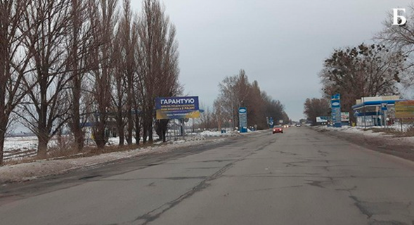 Billboard B in Cherkasy, 6*3  Smilans'ke sose v'izd u misto Photo 1