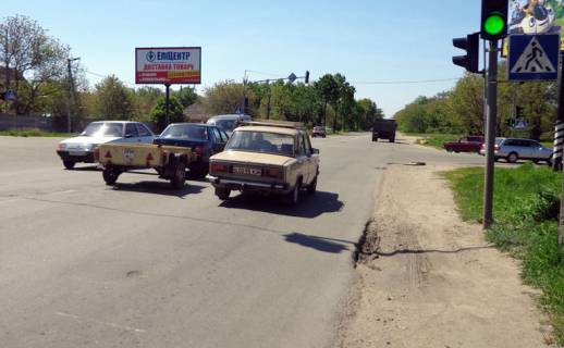 Billboard B in Brovary, 3х6  Brovari st.Olega Onikienka,76 (kolisna st.Kutuzova) (V) Photo 1