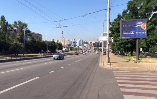 Scrolller, Scroll A in Kyiv, 2.3х3.14  pr-t Druzbi Narodiv 5/gotel' "Druzba" - na Demiivs'ku pl,Libids'ku pl (A2) - 385132 Photo 1