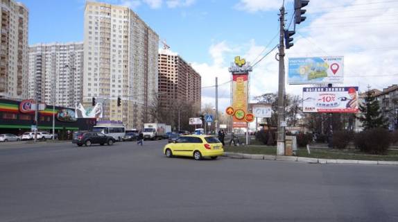 Billboard A in Brovary, 3х6  Бровари вул Київська,292/вул.Героїв України (колишня вул.Гагарина) - СІЛЬПО (А) нижній - з Київа Photo 1