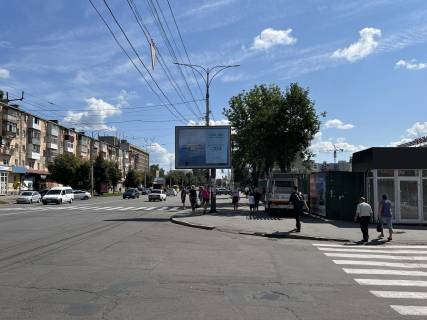 Scrolller, Scroll A in Vinnytsia, 3.14х2.32  av. Kocubins'kogo - st. Timirazeva (central'nij rinok) - 282334 Photo 1