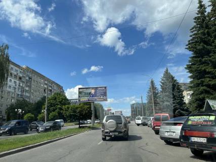 Billboard A in Vinnytsia, 6х3  av. Unosti (navproti ATB) (rozpodil'nik) do st.Kelec'koi Photo 1